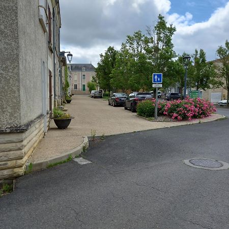 Une Chouette Maison Arcay  Exteriör bild