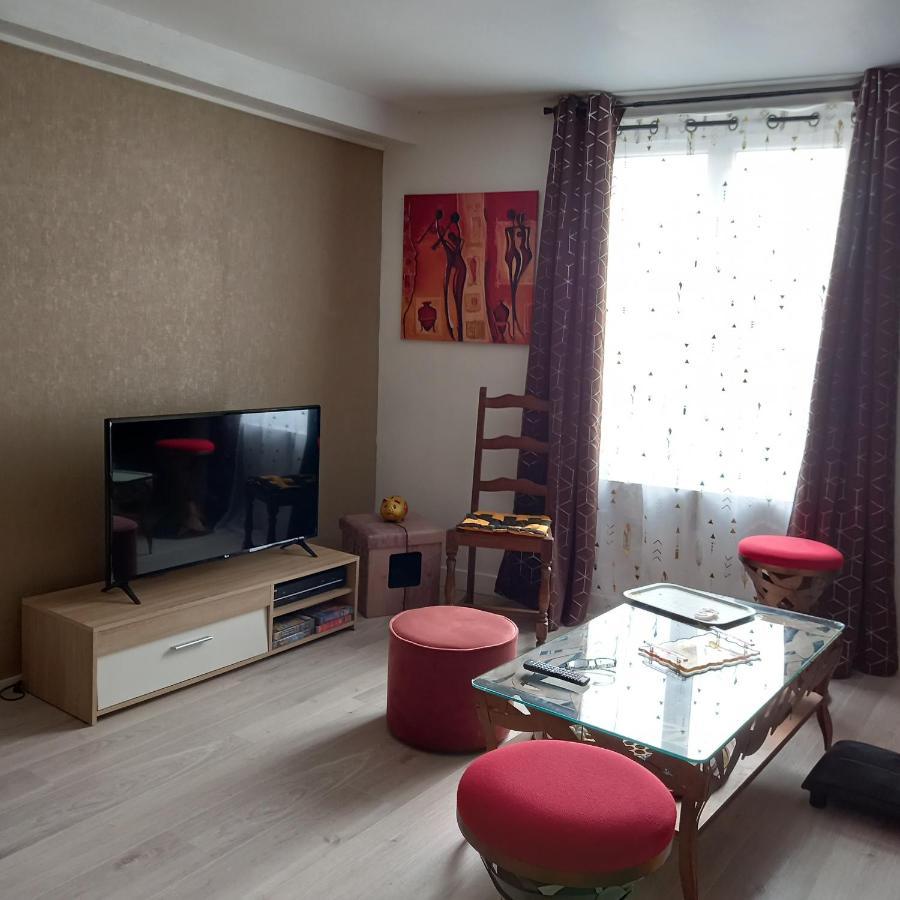 Une Chouette Maison Arcay  Exteriör bild